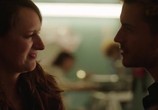 Сериал Сожители / Crashing (2016) - cцена 1