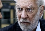 Сериал Пересекая черту / Crossing Lines (2013) - cцена 5